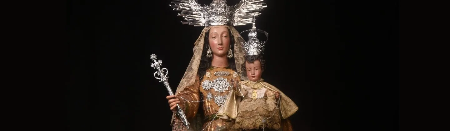 Nuestra Señora del Rosario con el Niño Jesús